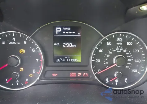 2017 Kia Forte Lx z USA, uszkodzony, nr VIN 3KPFK4A72HE070786